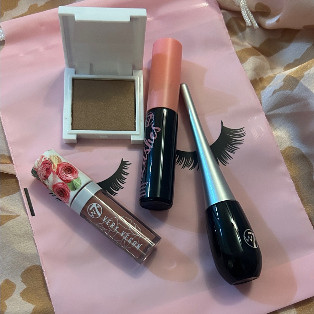 W7 Warm Brown Bronzer & Contour Kit — Creamy Matte Warm Brown